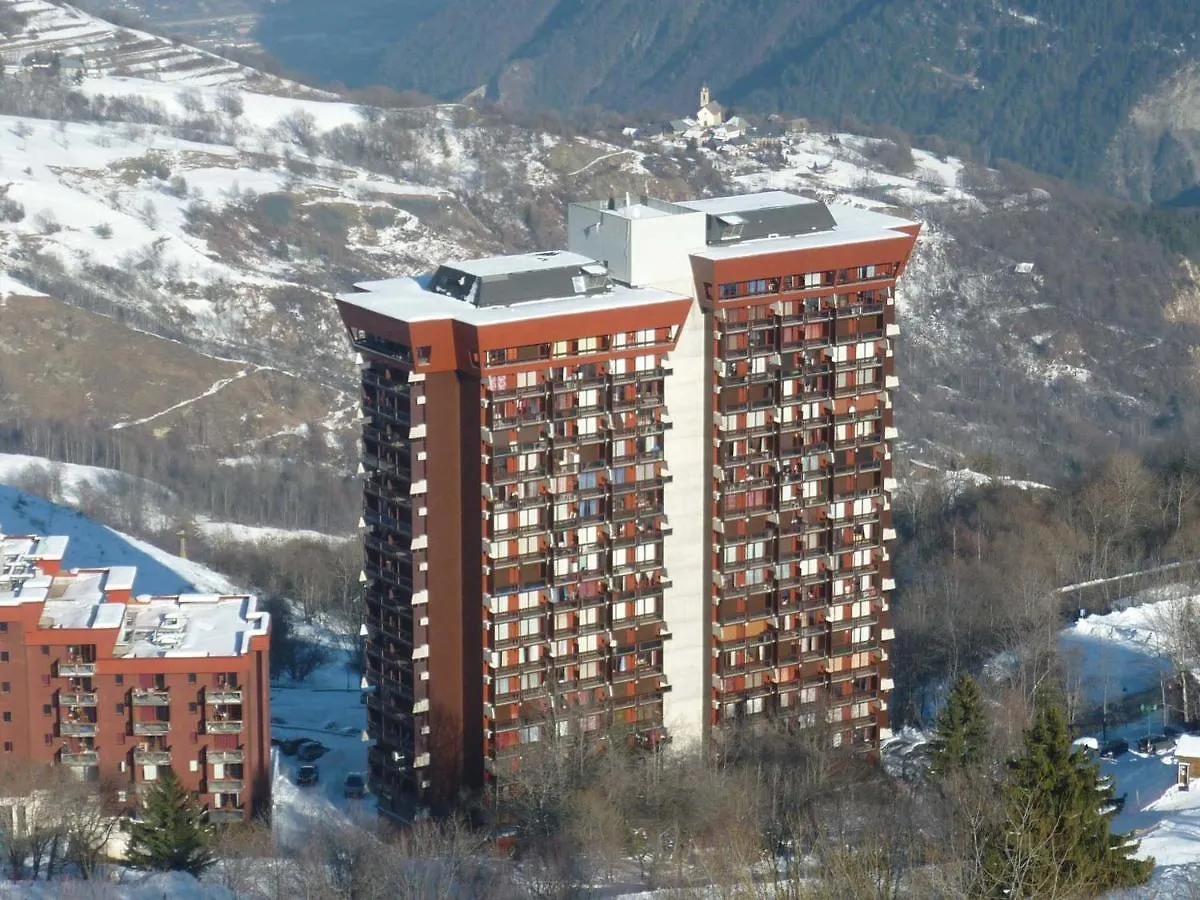 Appartement Renove Au Pied Des Pistes Avec 2 Balcons, Piscine Et Wifi - Fr-1-267-198 Le Corbier