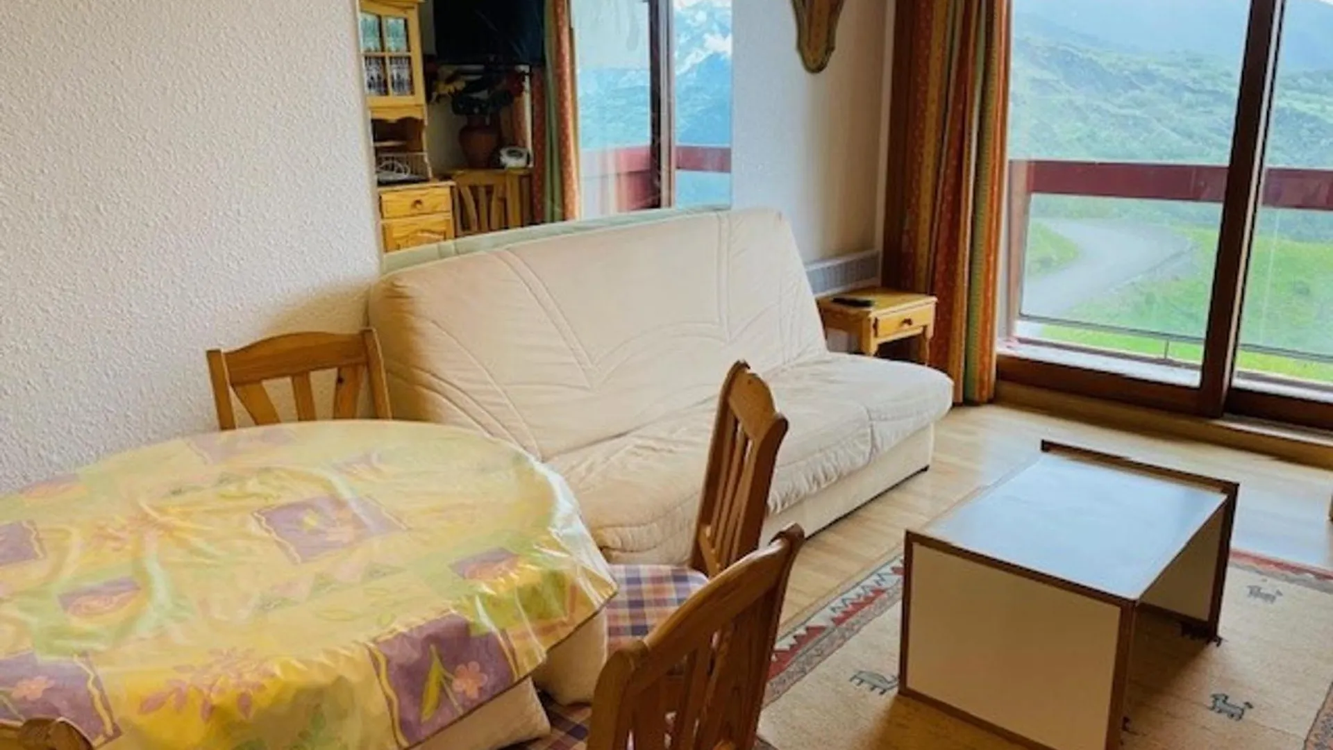 Appartement Renove Au Pied Des Pistes Avec 2 Balcons, Piscine Et Wifi - Fr-1-267-198 Le Corbier